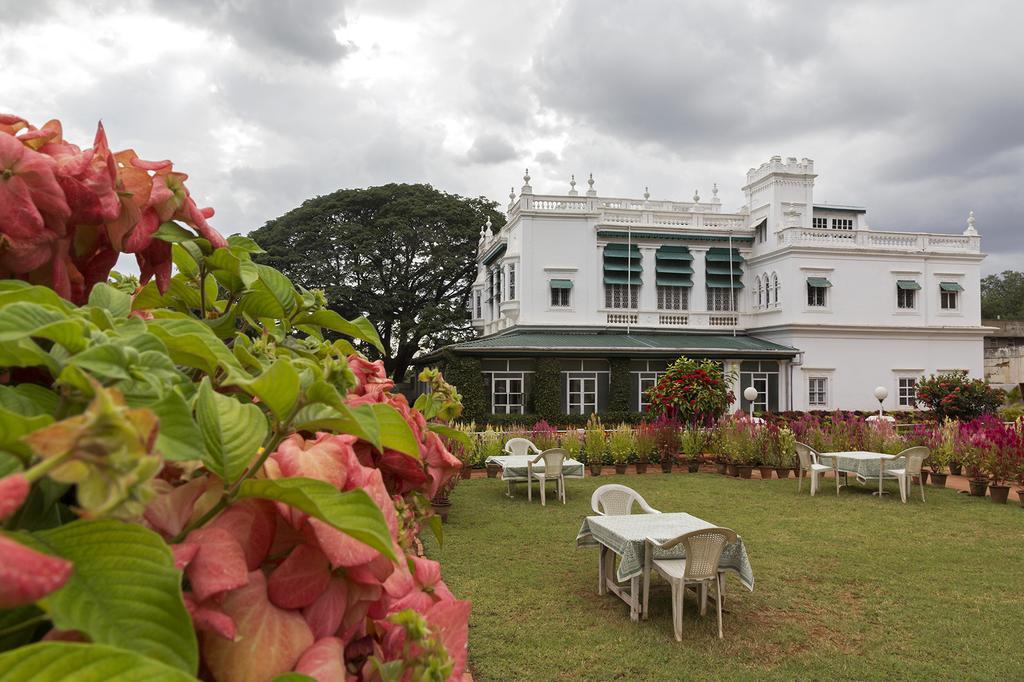 The Green Hotel Mysore Exterior foto